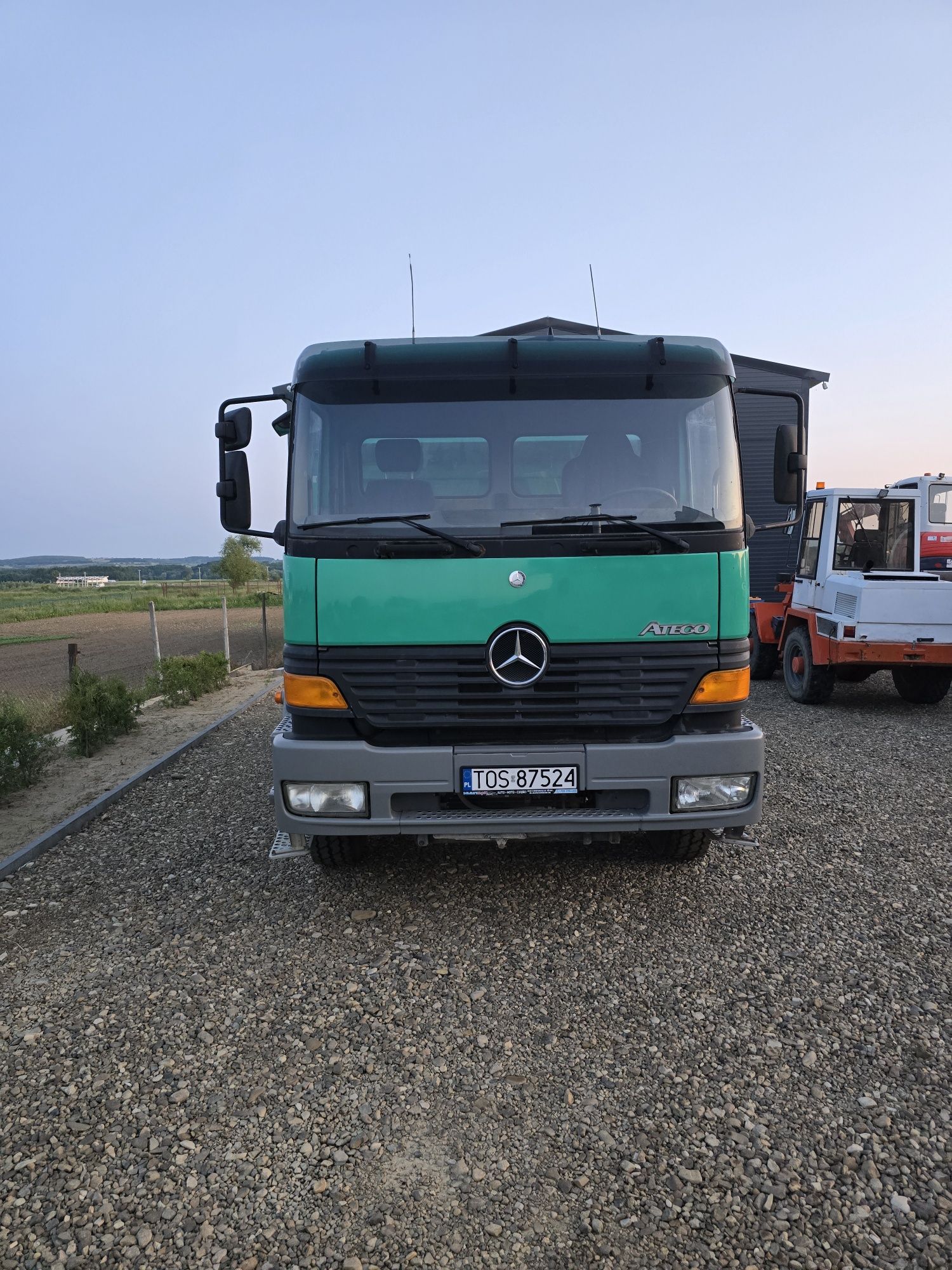 Mercedez Atego 1828