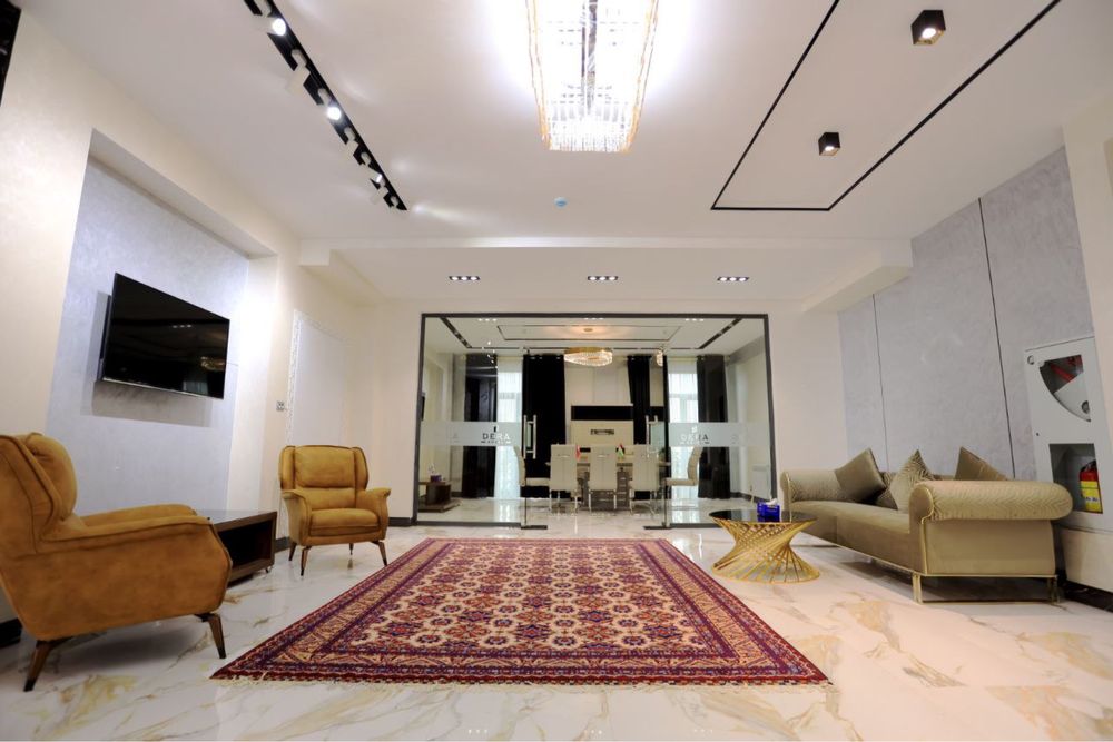 Мехмонхона сотилади