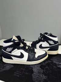 Jordan 1 Obsidian marimea 44