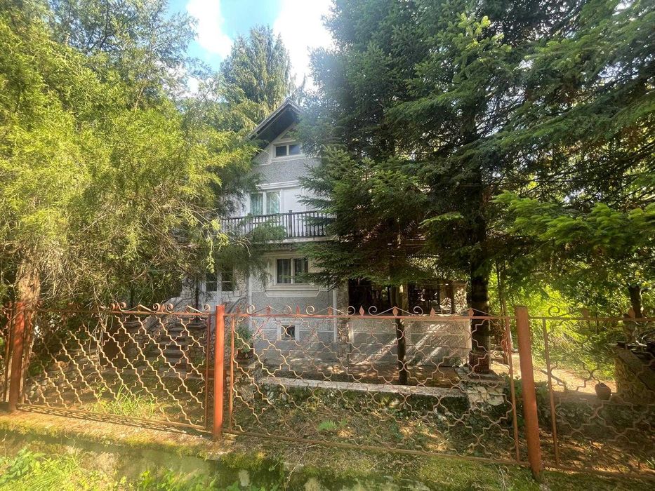 De vânzare casă cu teren intravilan – Roșia Nouă, jud. Arad