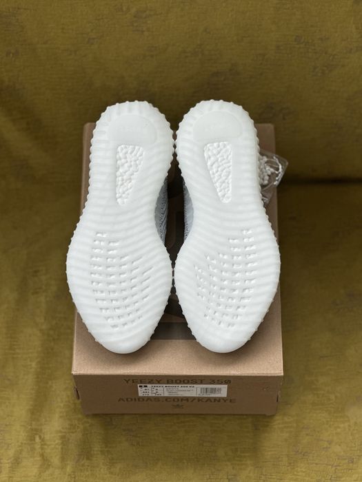 Adidas Yeezy 350 V2 Static