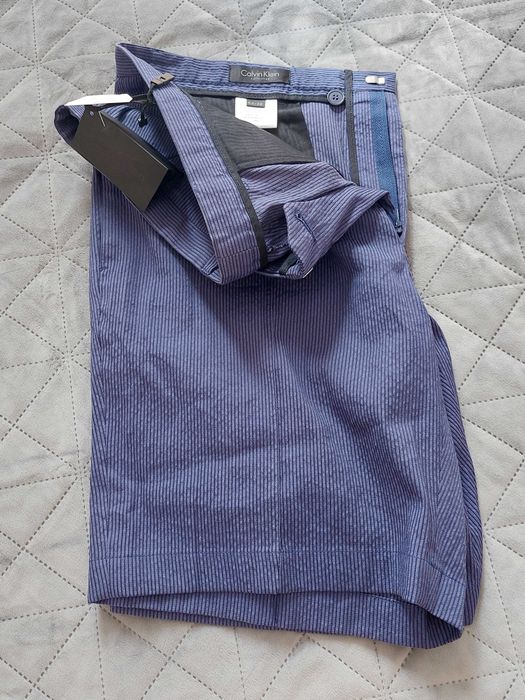 Pantaloni scurți Calvin Klein _ Mărimea 52