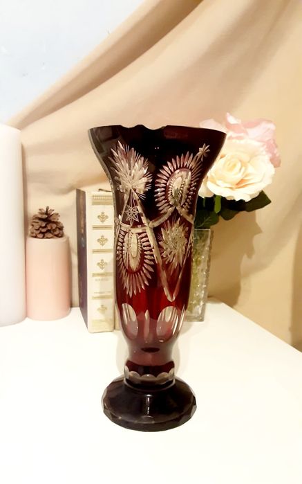 Vaza cristal  rosu burgundy