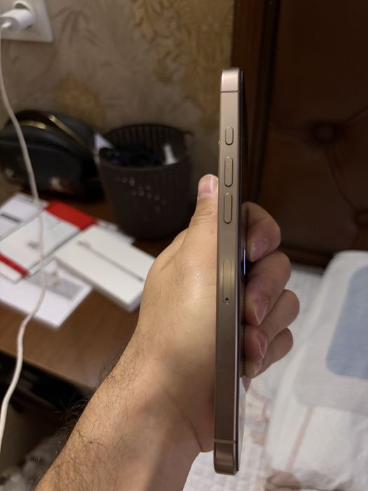 Iphone 16 pro max 256 desert