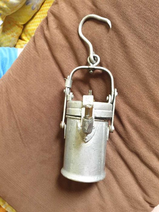 Lampa  cu  carbid