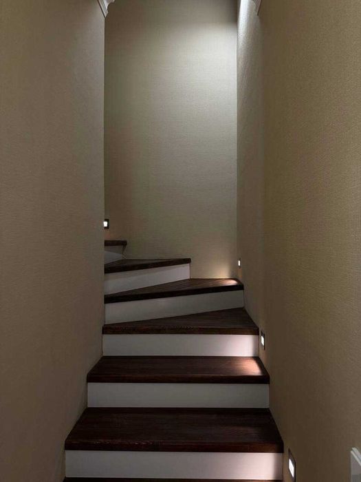 Уютный 3-уровневый таунхаус в одном из самых перспективных районов!