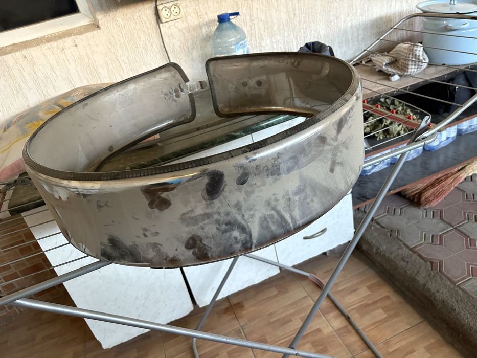 Продам доя запаски хром идельный для рав4 и газелей