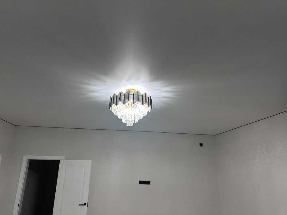 Продам люстры в отличном состоянии