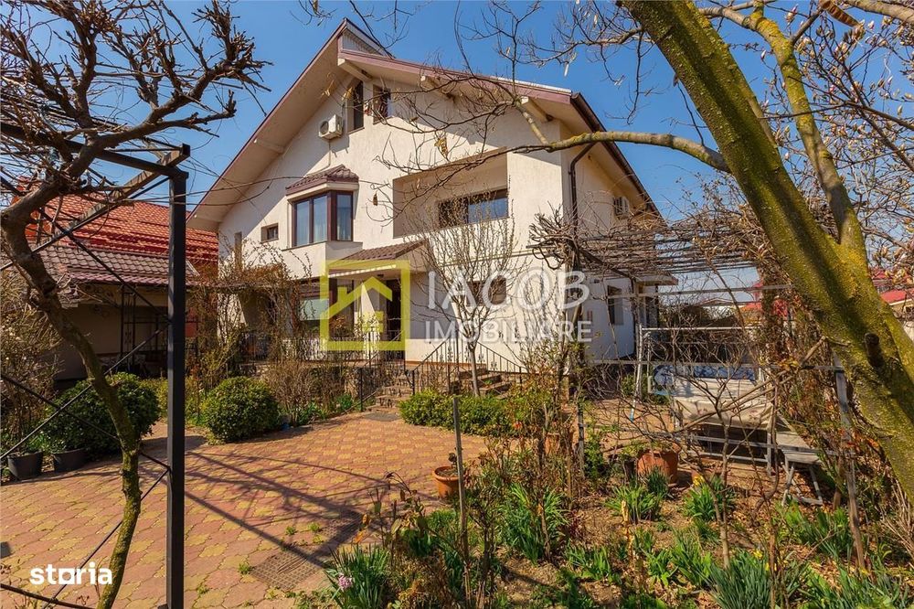 Vila Duplex cu 10 camere, cartier Serbanesti, Bacau