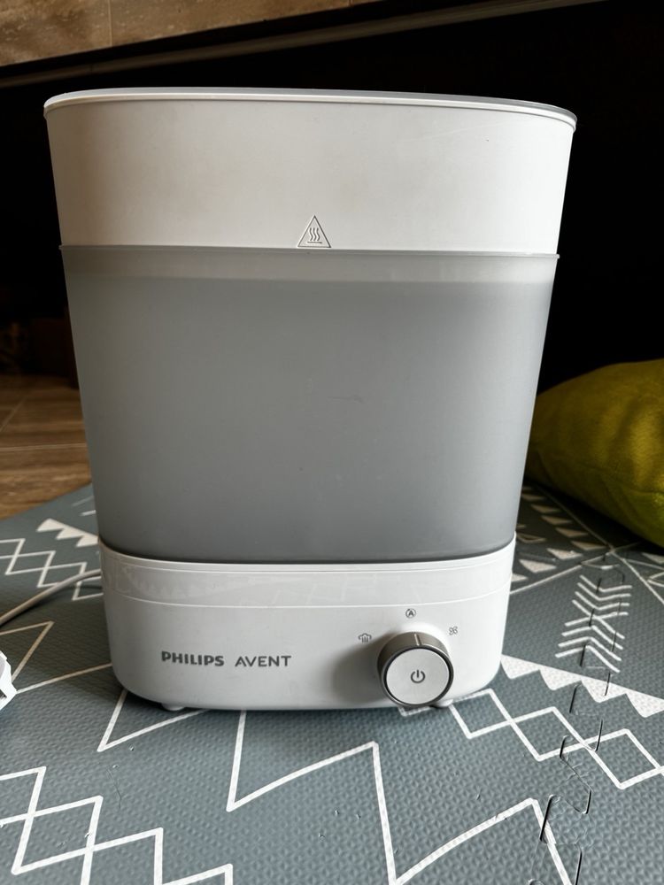Стерилизатор Philips Avent Premium с функция изсушаване