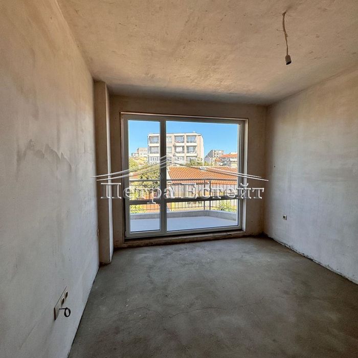 Продава се Двустаен апартамент в Варна, Колхозен пазар - 68 кв.м за 1692 €/кв.м - Снимка #9