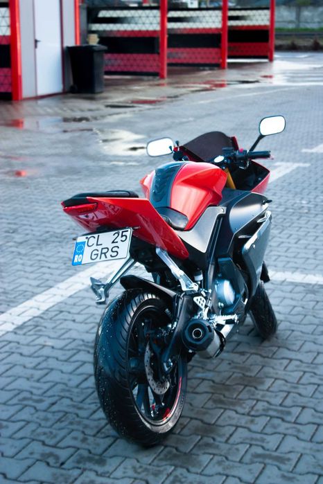 Yamaha yzf r125 2016