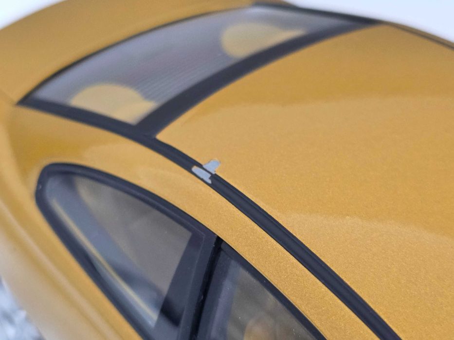 Macheta Auto 1/18 AutoART Holden V8 Commodore Sport Coupe