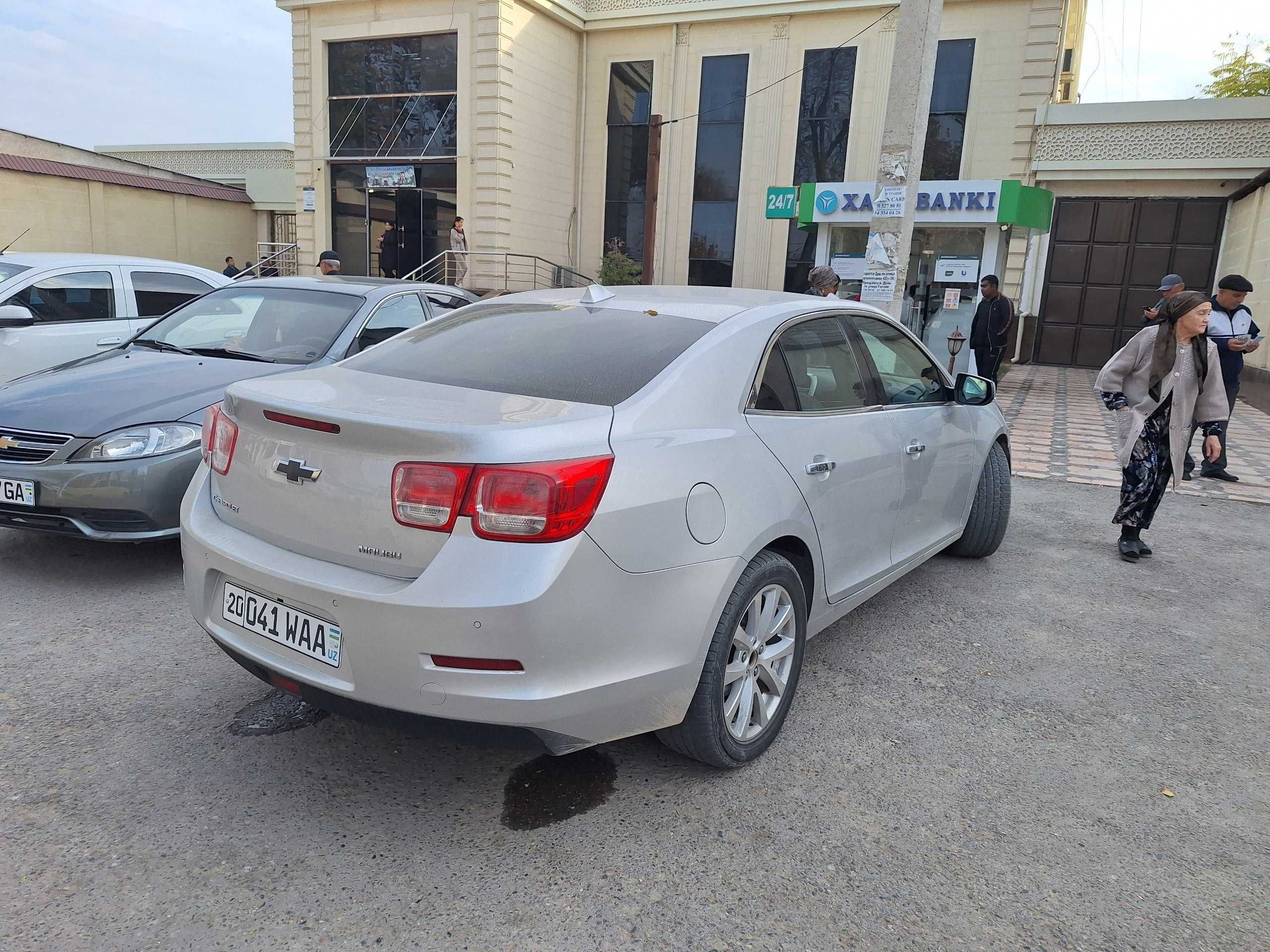 Sirdaryo tumani O'zbekiston kochasi 145-uy manzilidagi malibu sotiladi