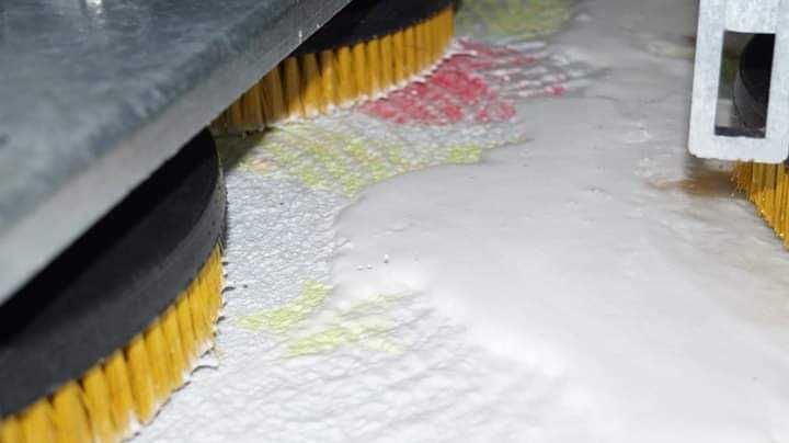 Професионална Машина за пране на килими