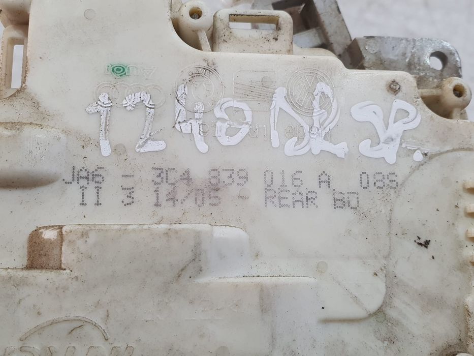 Broasca dreapta spate Volkswagen Passat B6 (2005 - 2010) (1240) BLR