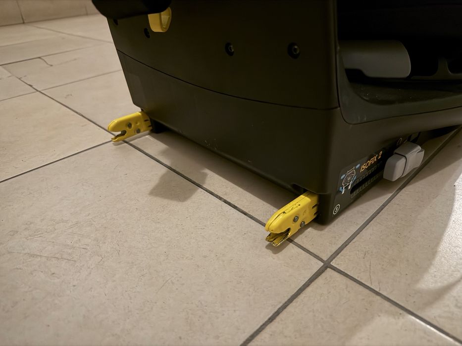 Столче за кола Maxi Cosi AxissFix