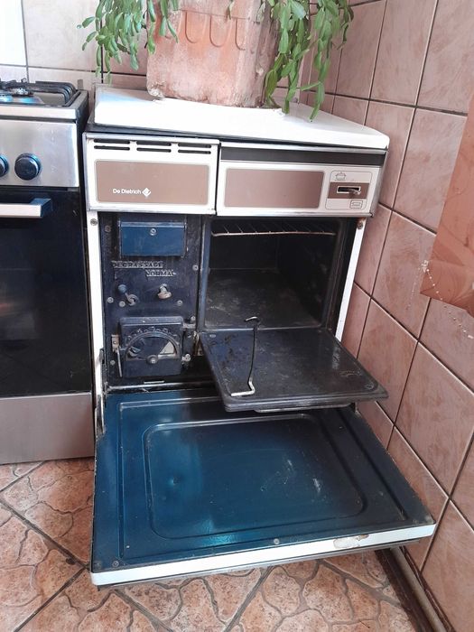 Soba pe lemne cu plita si cuptor