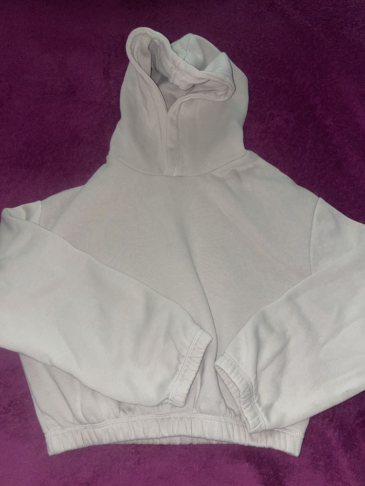 бежово hoodie,Zara