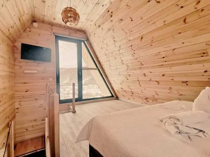 Cabana stil A-Frame si case din structura de lemn