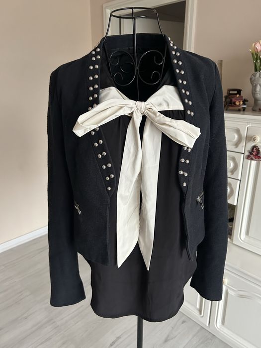 Sacou marimea S, negru, cu tinte