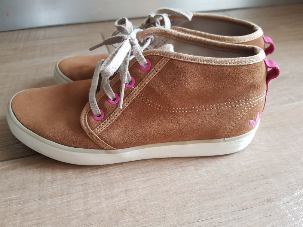 Pepe Jeans и Adiddas 36