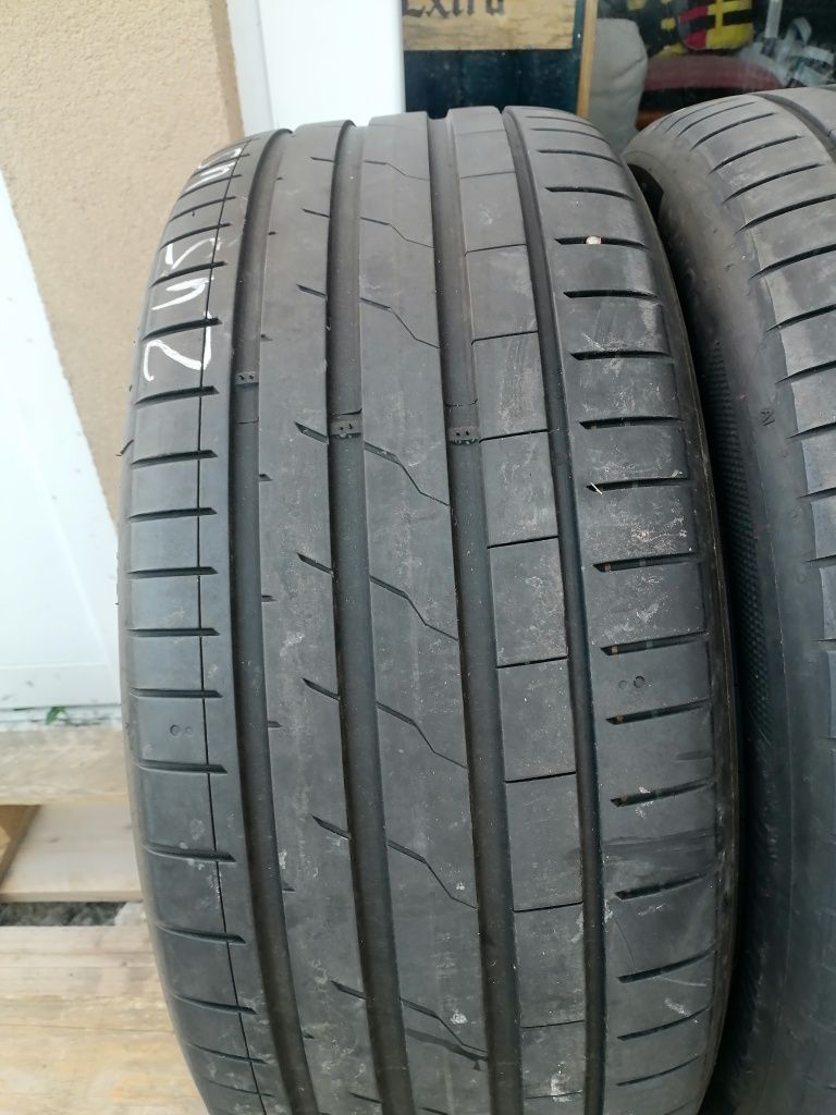 245 45  R 19 Hankook ДОТ 0123