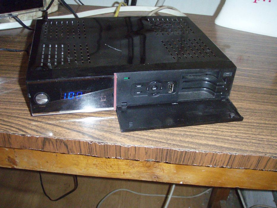 Receptor satelit si CATV HD (cu HDMI) Gigablue HD 800 SE Plus