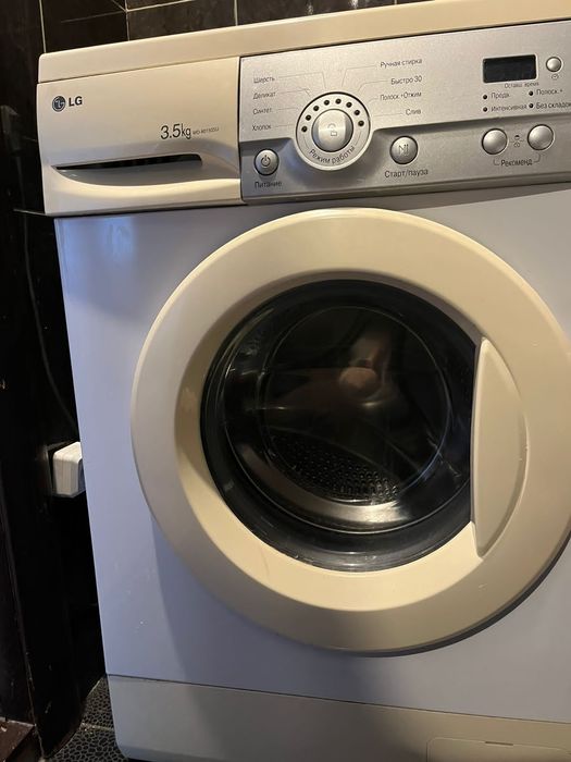 Продаю стиральную машинку LG-3.5 кг