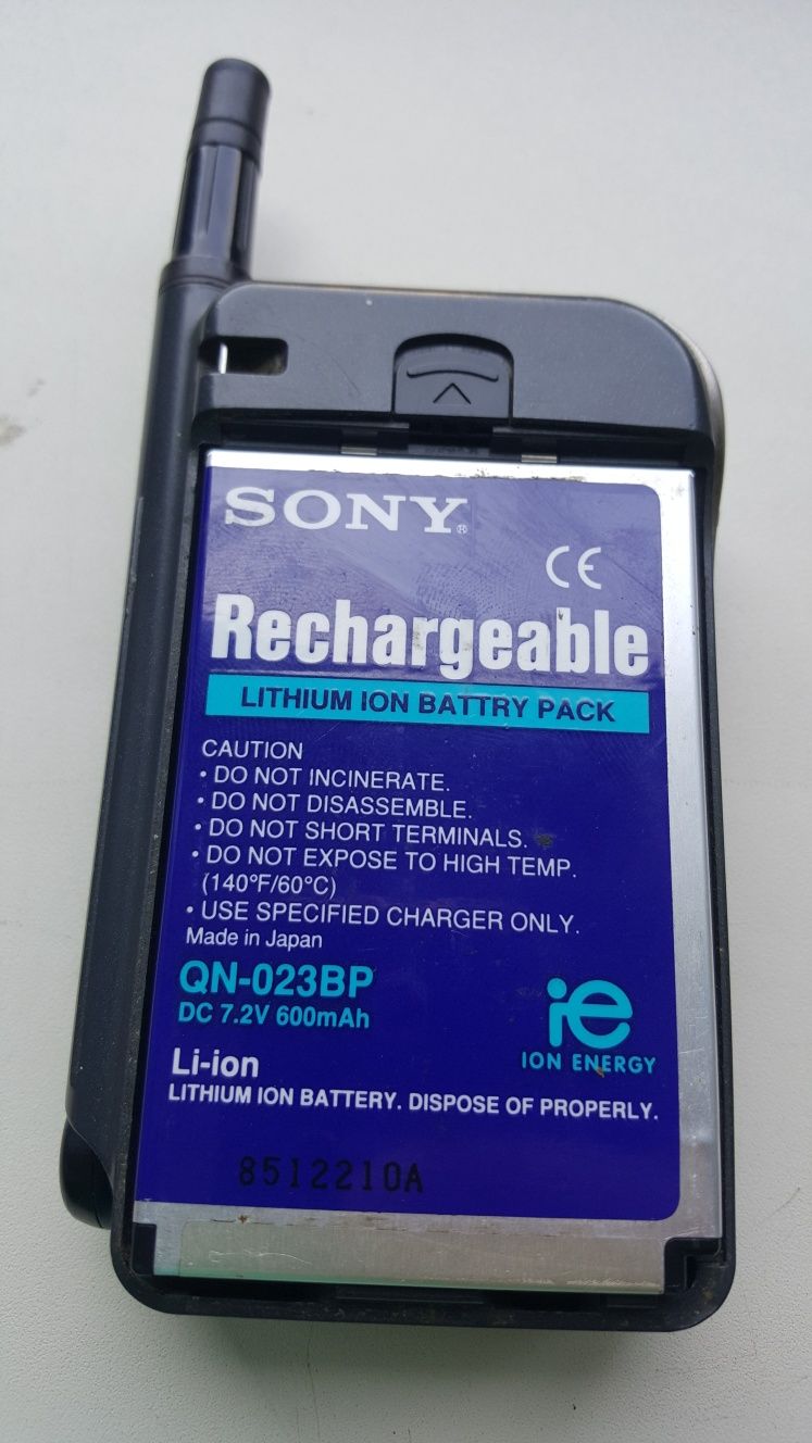 Telefon Sony  CMD-Z1 plus de colectie an 1997 functional,schimb cu doz