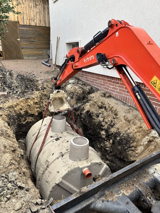 Inchiriez dumper 3 tone rotativ si excavator