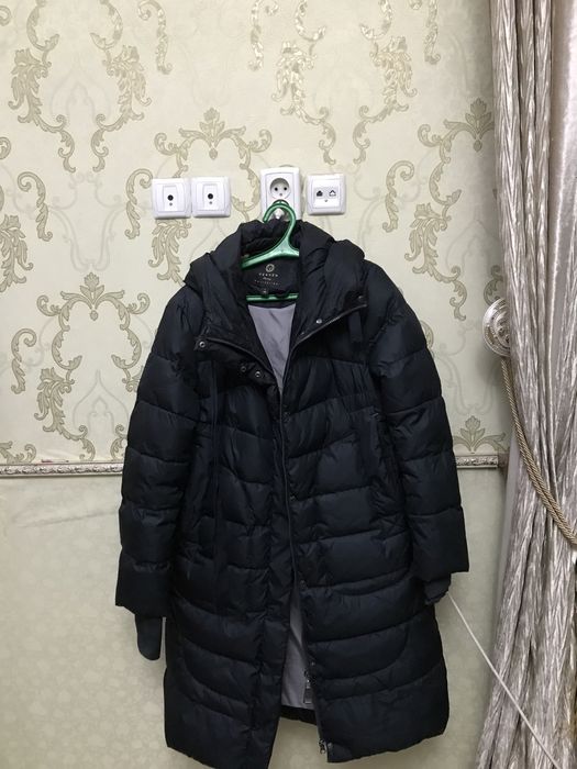 зимняя куртка с капюшоном