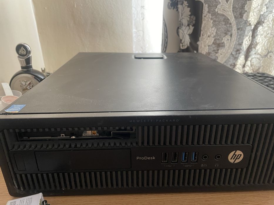 Vand calculator doar cu placa de baza in el si cu cooler