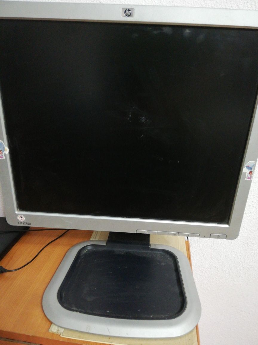 Monitor HP L1750 DVI Vga Unicat