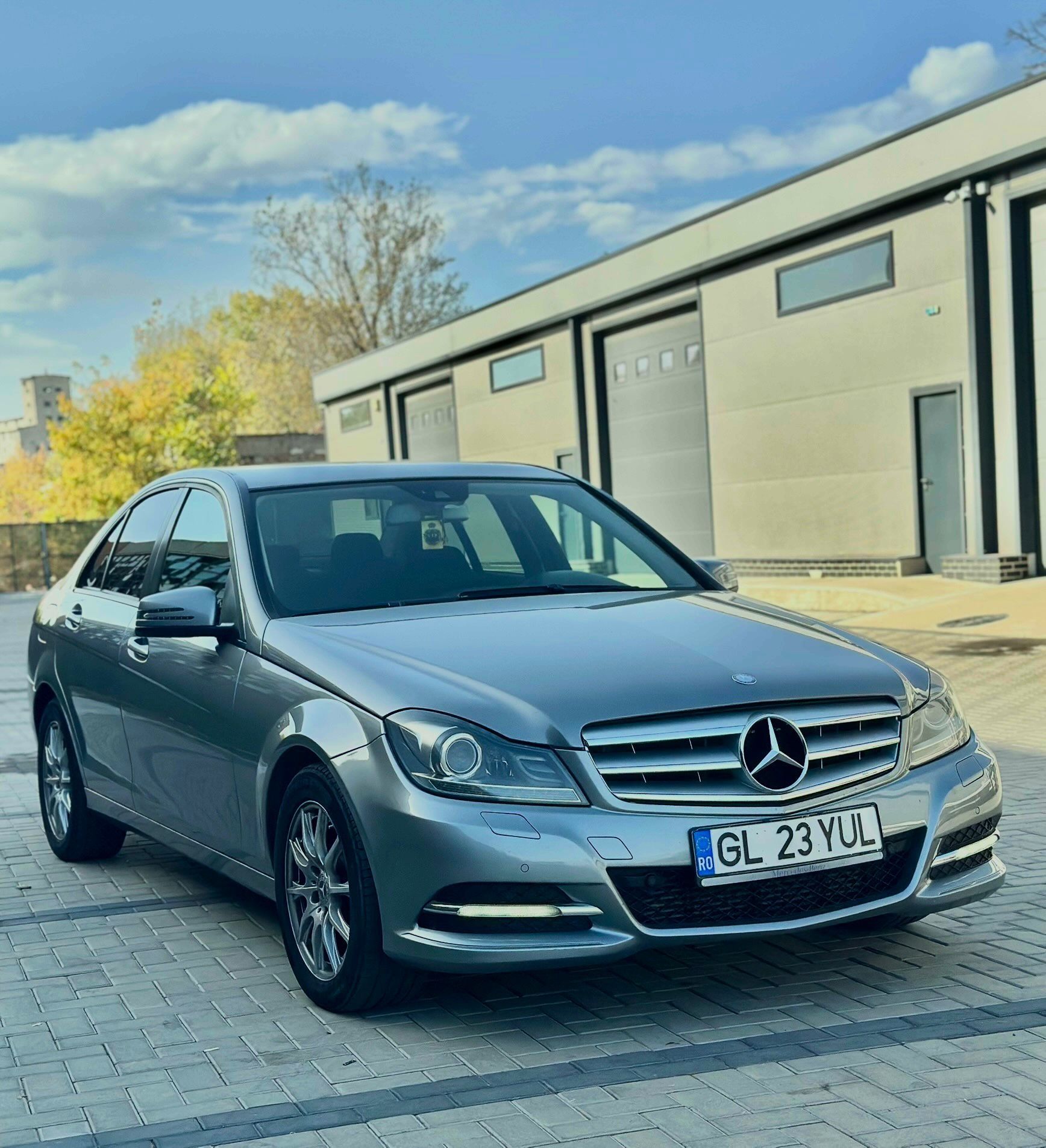 MERCEDES-Benz C - 2014