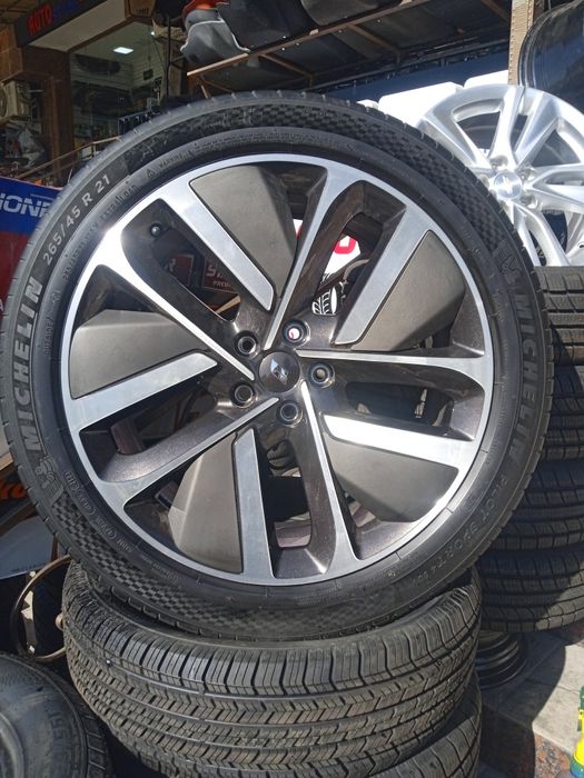 li 9 car diska balon zapaska