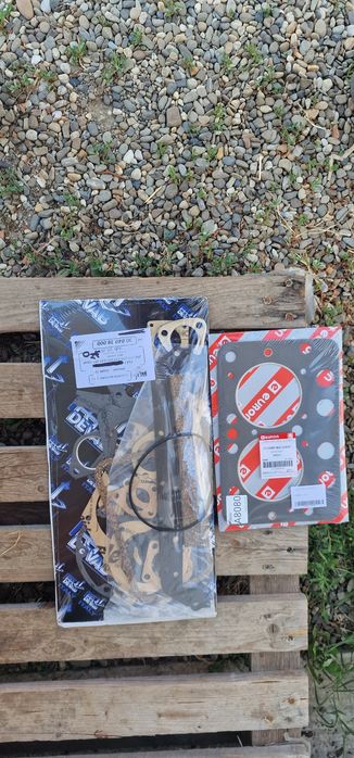 Set full garnituri motor tractor fiat 211 215 pret 555 lei se poate tr