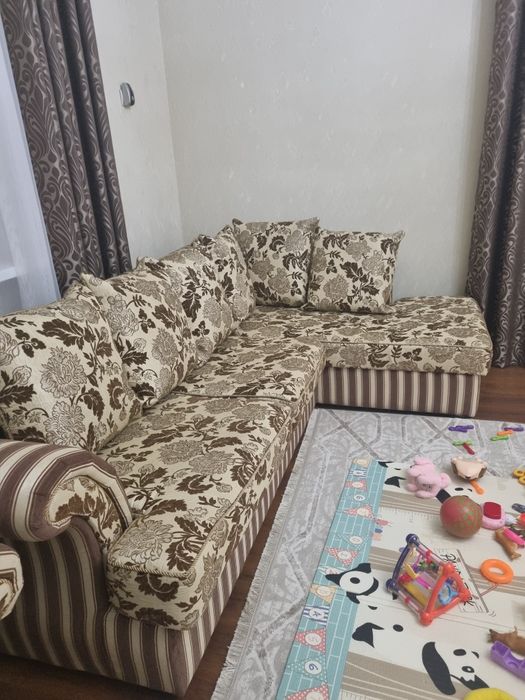 Угловой диван с креслом