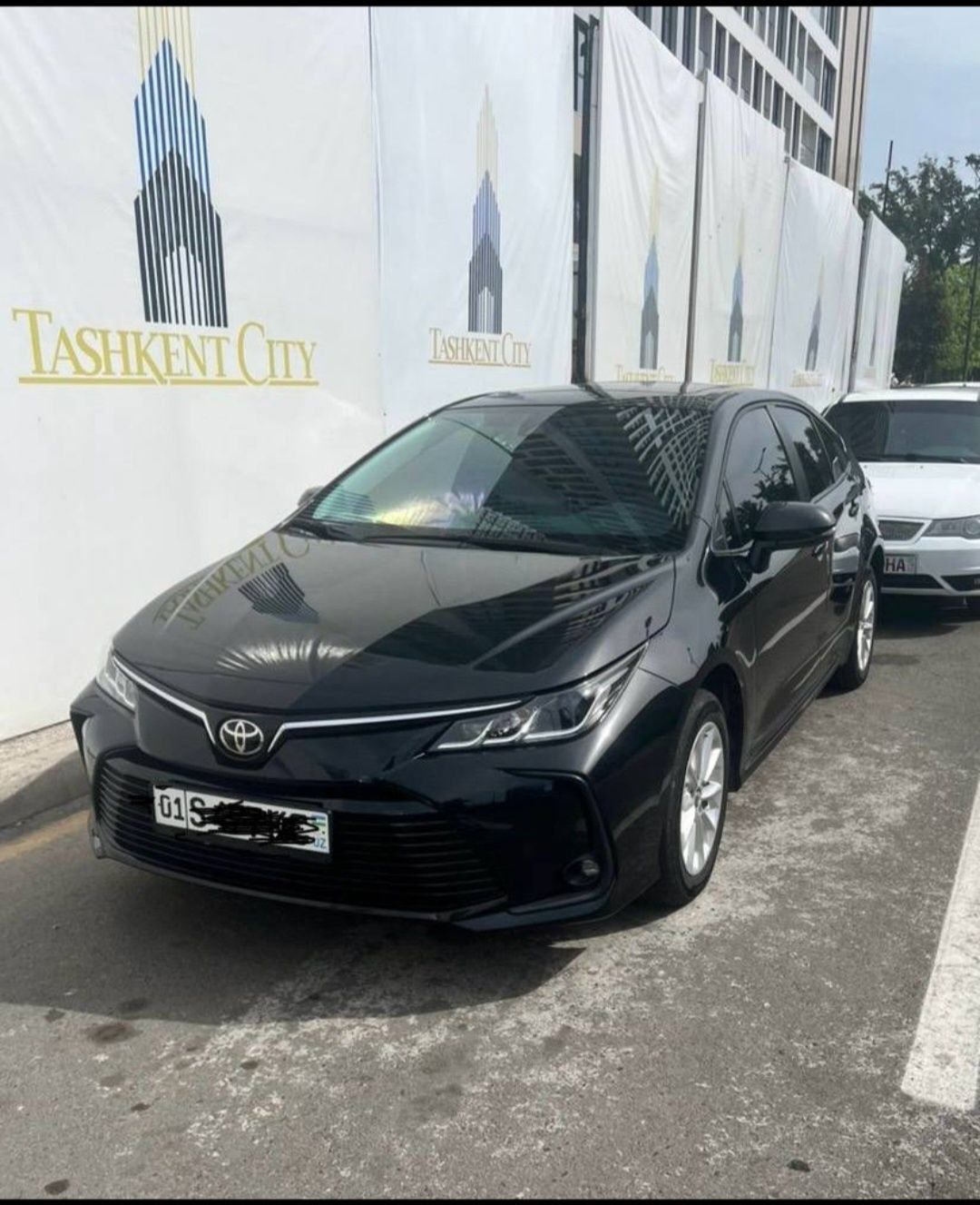 Ташкенте TOYOTA CAROLLA  машинаси сотилади