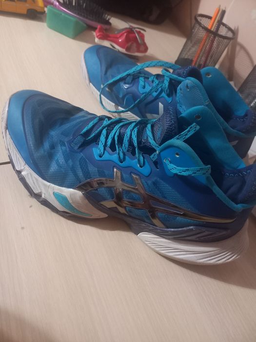 ASICS metarais blue