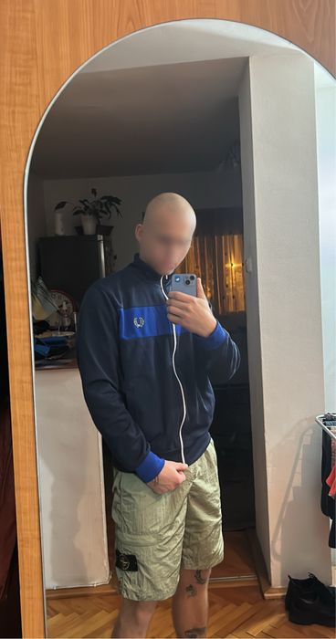 Fred Perry , foarte bun fara ceva defecte