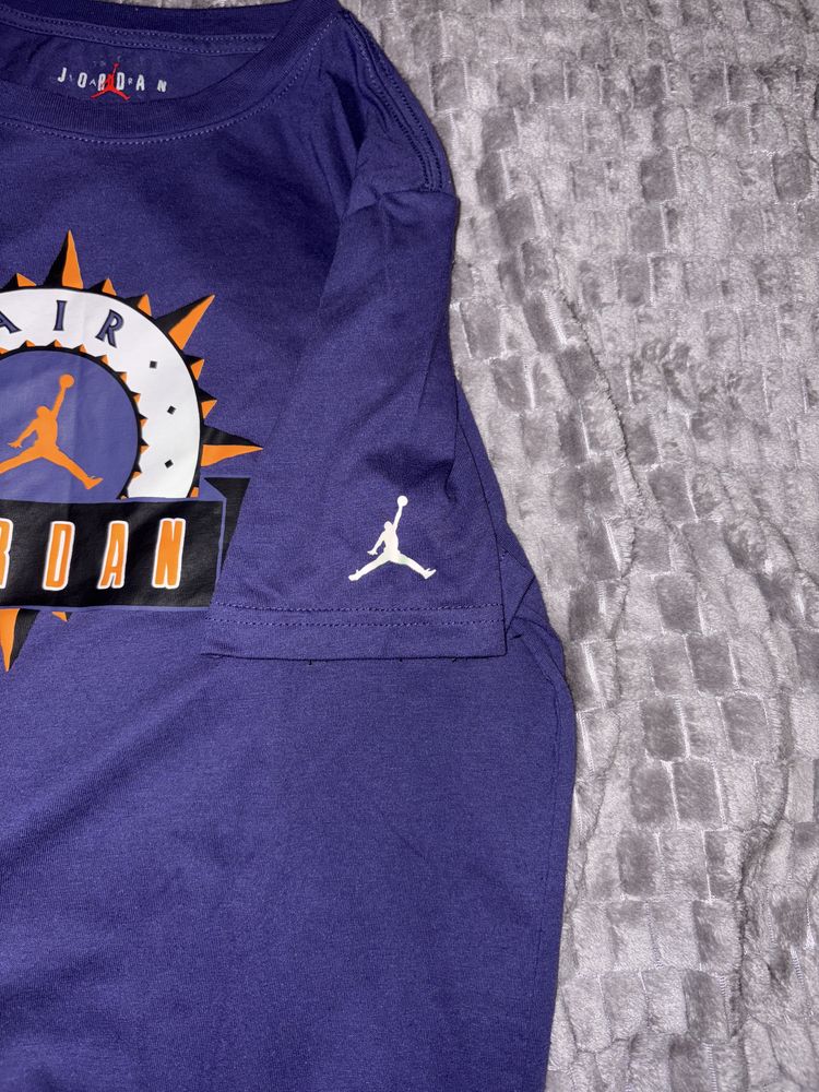 Tricou Jordan,marimea XL pentru copii
