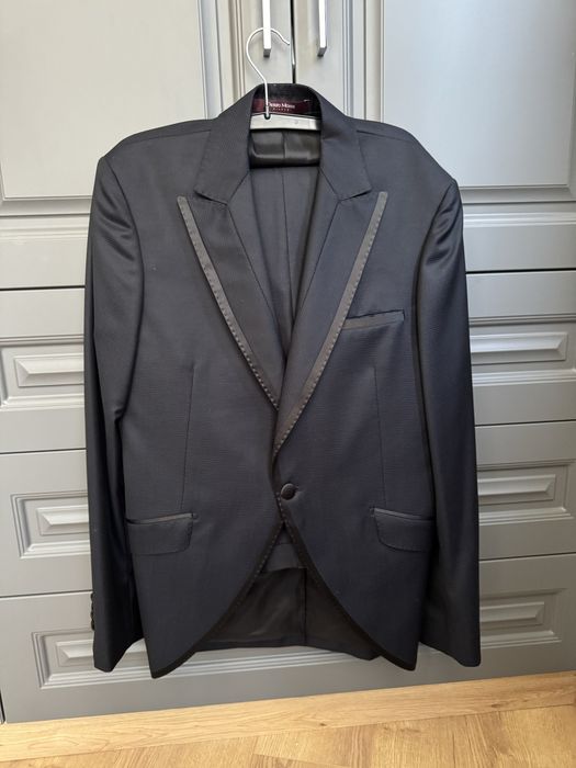 Официален тъмносин костюм Desizo Monni Milano