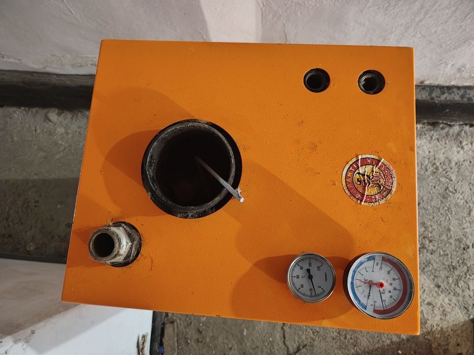 Vând centrala termica