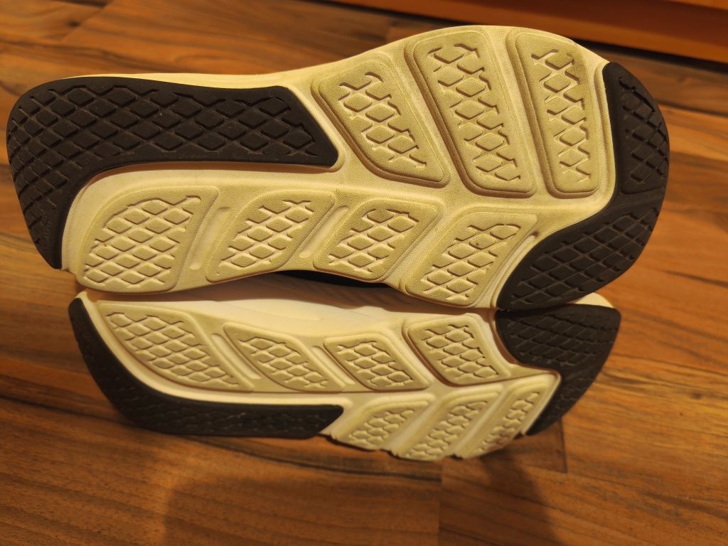 Маратонки Adidas-43,1/3
