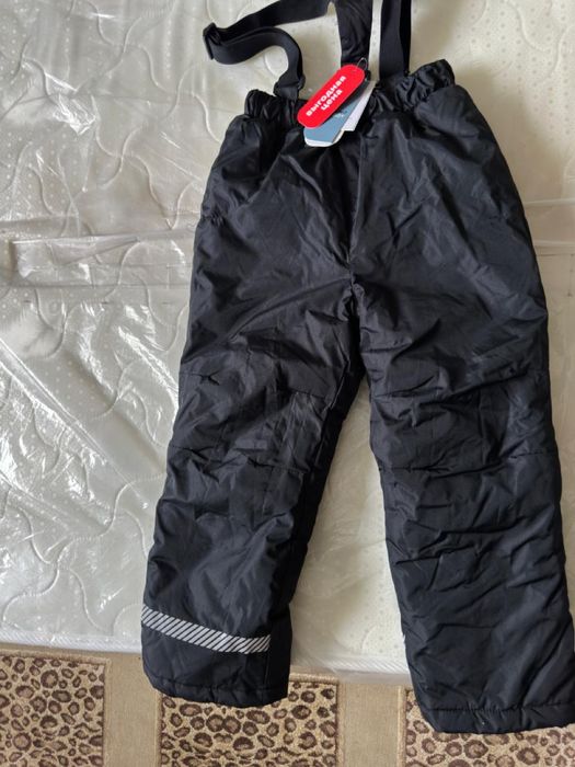 Продам детские брюки чёрного цвета .