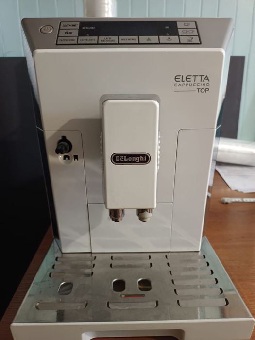 Продам Кофемашину  De'Longhi Eletta Cappuccino TOP.