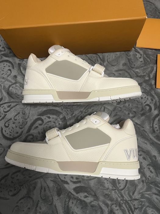Louis Vuitton Trainer Beige