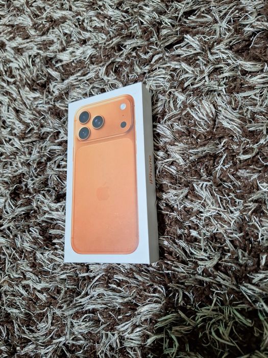 iPhone 17 Pro Max orange