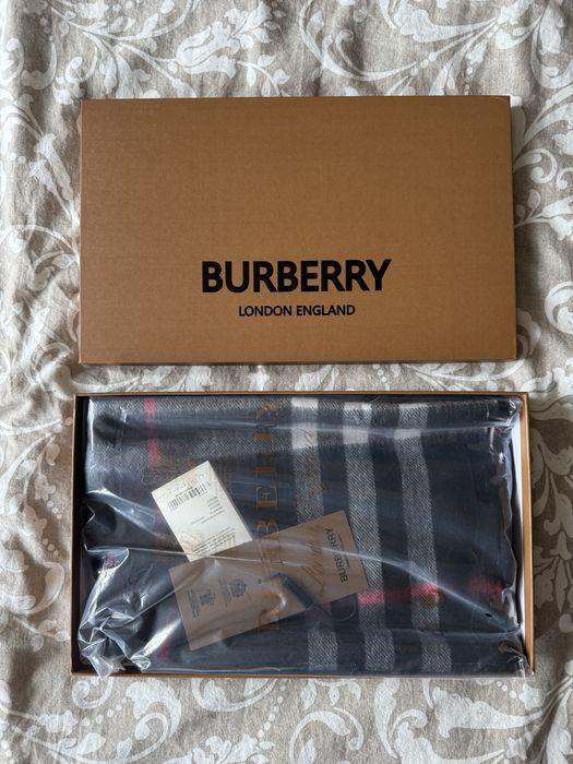 Fular Burberry 100% Casmir Negru